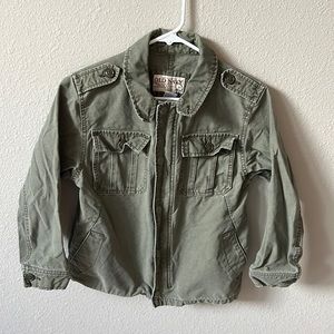 Army green old navy utility jacket with zipper and button closure. Kids size M